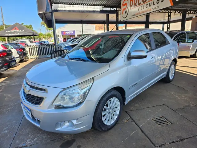 Carro Chevrolet Cobalt 2015 LT 1.4 8V (Flex)