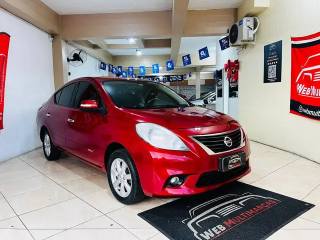 Carro Nissan Versa 2013 1.6 16V SL (Flex)