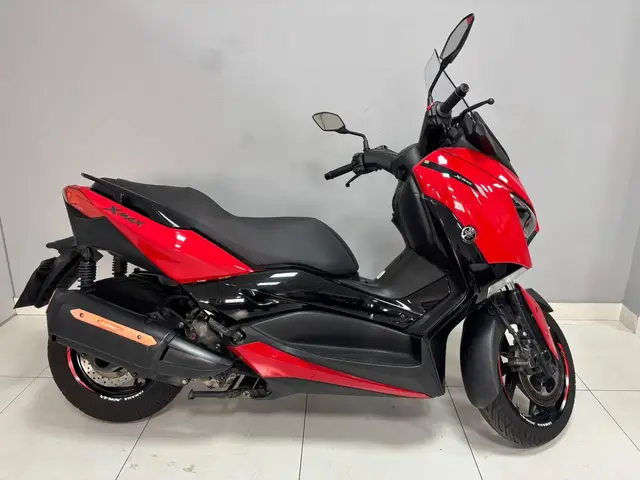Moto Yamaha XMax 2023 ABS
