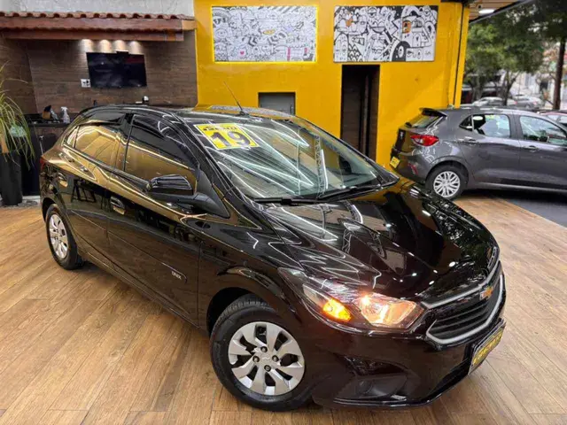 Carro Chevrolet Onix 2019 1.0 LT SPE/4