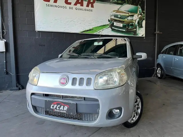 Carro Fiat Uno 2014 Vivace 1.0 8V (Flex) 4p