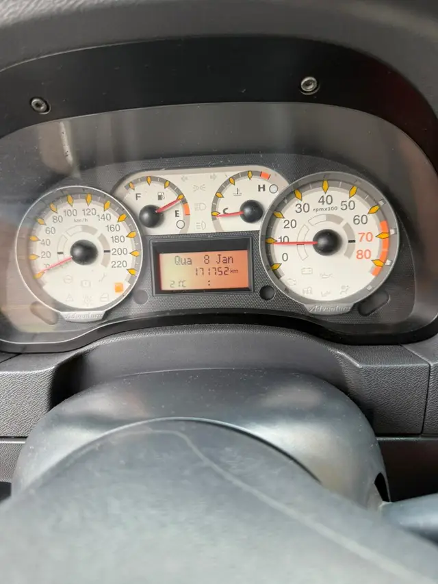 Carro Fiat Idea 2007 Adventure 1.8 (Flex)