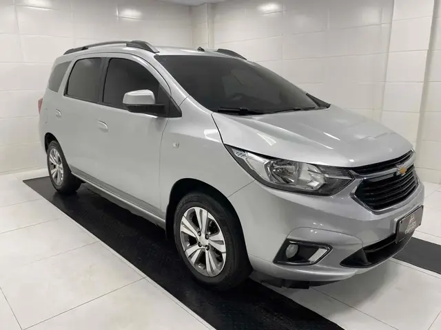 Carro Chevrolet Spin 2023 Premier 1.8 (Aut.)