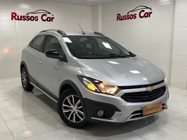 Carro Chevrolet Onix 2018 1.4 Activ SPE/4