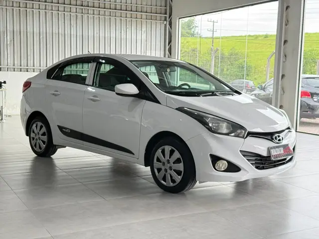 Carro Hyundai HB20 2015 Spicy 1.0 Flex (Mec.)
