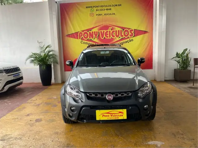 Carro Fiat Palio Weekend 2014 Adventure 1.8 16V (Flex)