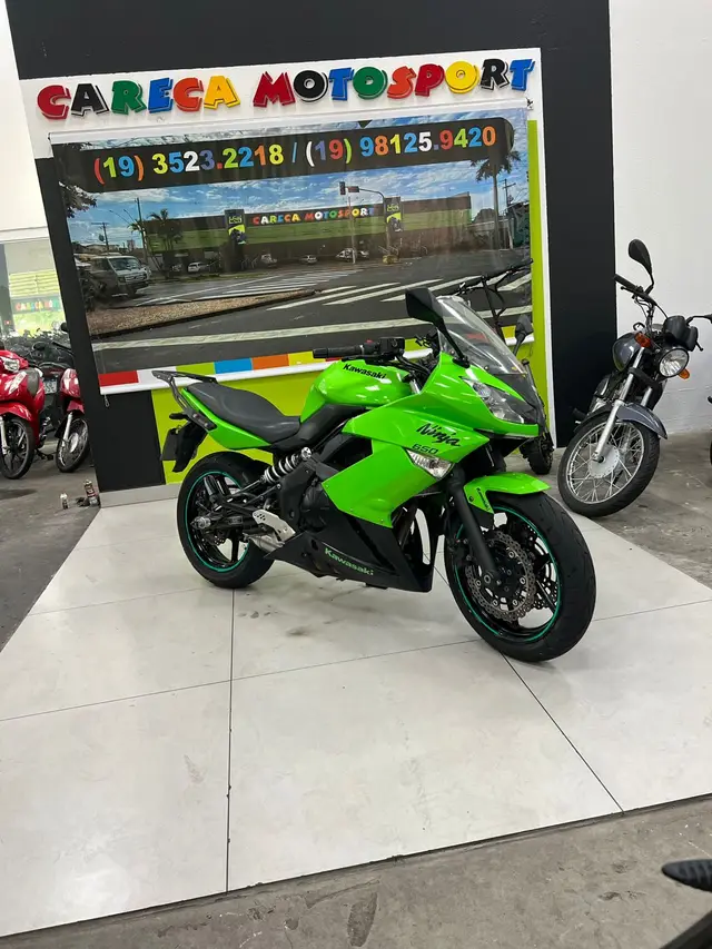 Moto Kawasaki Ninja 2012 650R