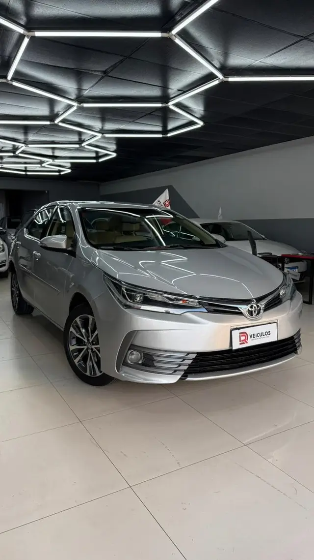 Carro Toyota Corolla 2018 2.0 Altis Multi-Drive S (Flex)