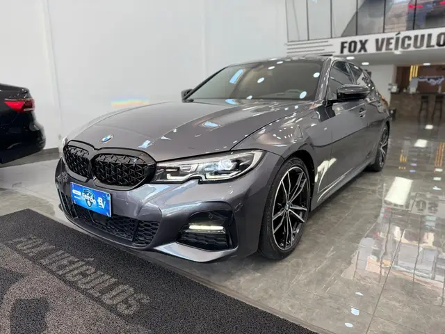 Carro BMW 320i 2022 M Sport 2.0 Turbo (Aut)