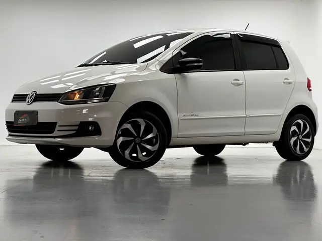 Carro Volkswagen Fox 2017 1.6 MSI Comfortline (Flex)