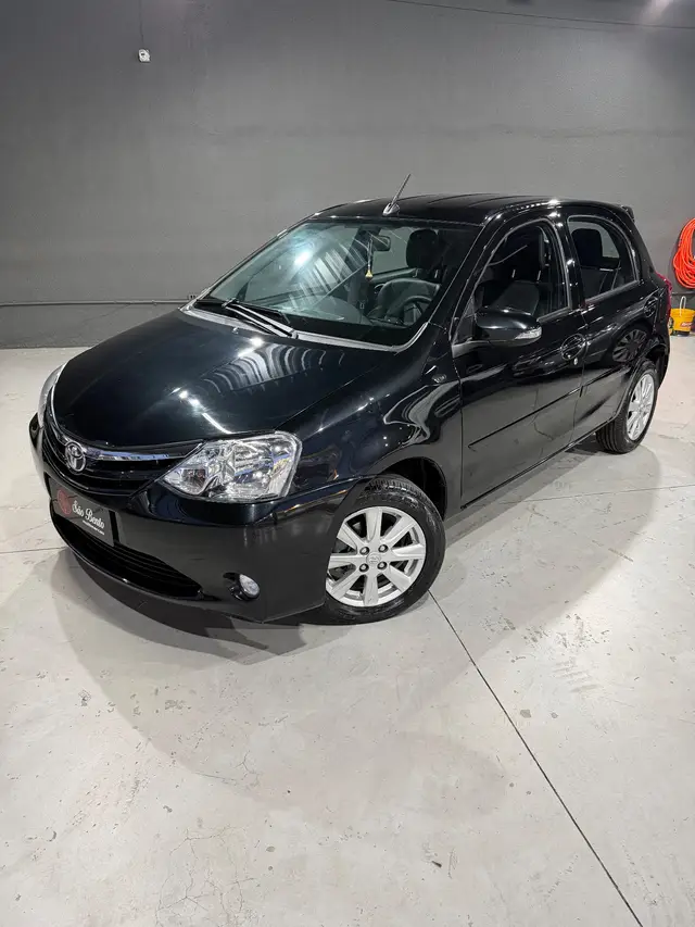 Carro Toyota Etios 2017 XLS 1.5 (Aut) (Flex)