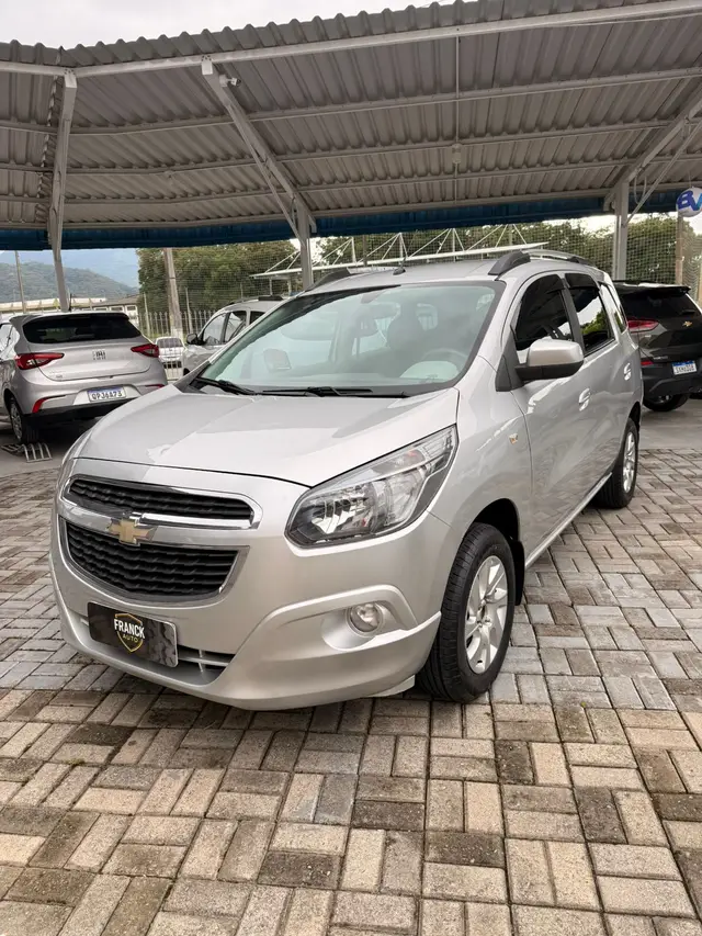 Carro Chevrolet Spin 2013 LTZ 7S 1.8 (Flex)