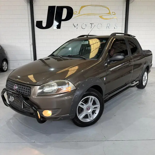 Carro Fiat Strada 2013 Working 1.4 (Flex) (Cabine Dupla)