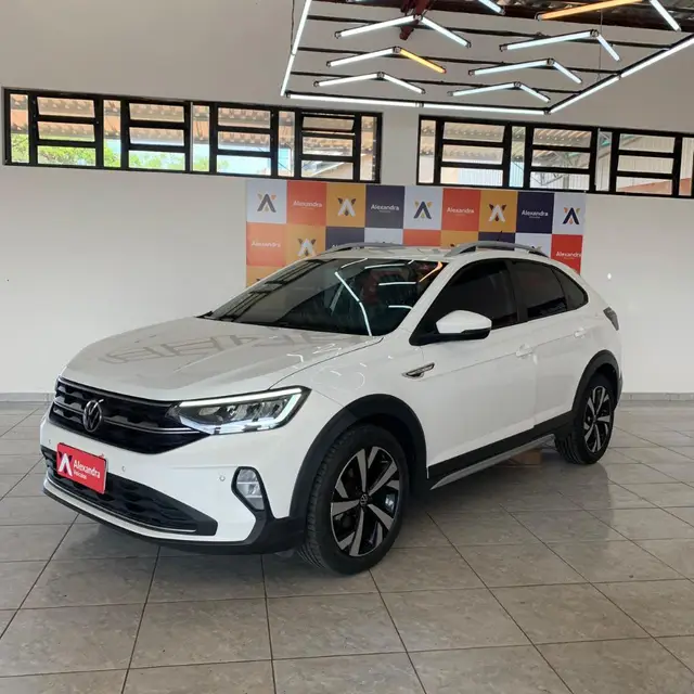 Carro Volkswagen Nivus 2023 Highline 200 TSI