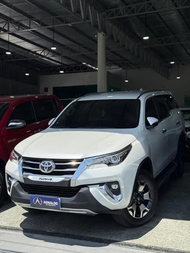 Carro Toyota SW4 2020 2.8 TDI SRX Diamond 7L 4x4 (Aut)