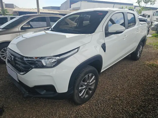 Carro Fiat Strada 2025 Freedom 1.3 Flex 8V CD