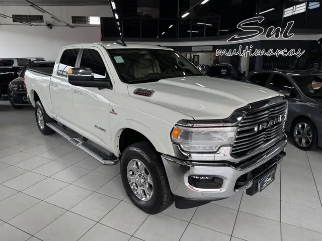 Carro Ram 3500 2022 Laramie 6.7