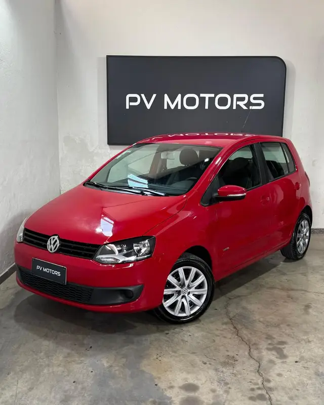 Carro Volkswagen Fox 2014 1.6 VHT (Flex)