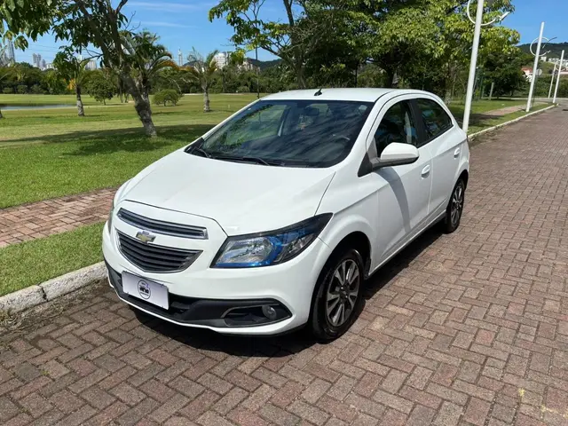 Carro Chevrolet Onix 2015 1.4 LTZ SPE/4