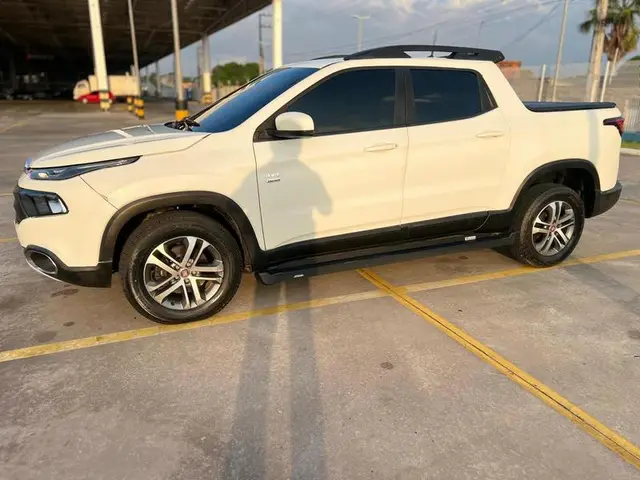 Carro Fiat Toro 2019 2.0 TDI Freedom Auto 4WD (Diesel)