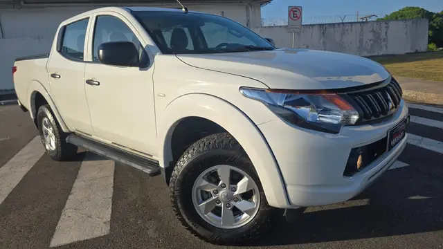 Carro Mitsubishi L200 Triton Sport 2025 GLS 2.4