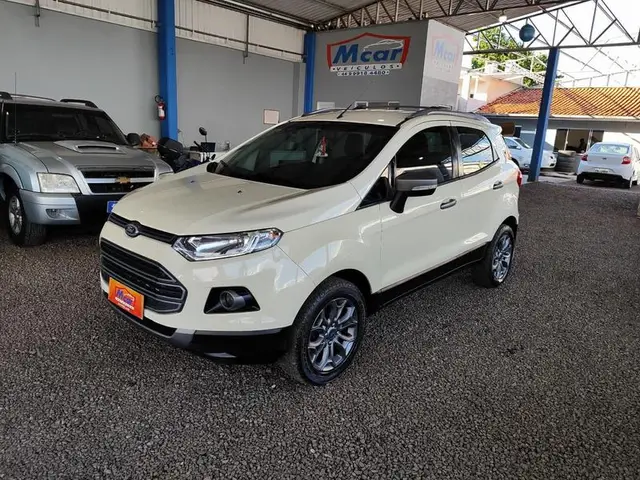 Carro Ford EcoSport 2015 SE 2.0 16V Flex 5p Aut.