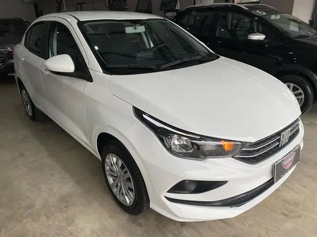 Carro Fiat Cronos 2024 Drive 1.3