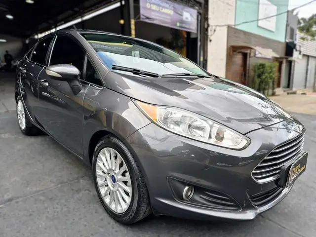 Carro Ford New Fiesta Sedan 2015 1.6 Titanium PowerShift (Flex)