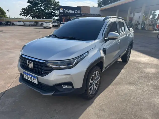 Carro Fiat Strada 2023 Volcano 1.3 CD (Flex)