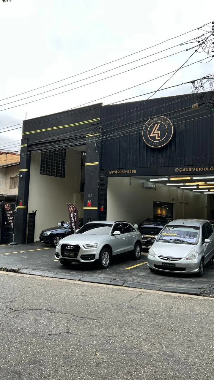 Fachada da loja Veículos à venda em FOR US COMERCIO E INTERMEDIACAO DE VEICULOS LTDA - São Paulo - SP
