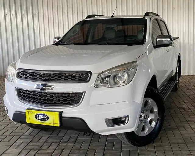 Carro Chevrolet S10 Cabine Dupla 2013 S10 2.8 CTDI LS 4WD (Cabine Dupla)
