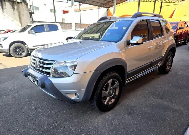 Carro Renault Duster 2014 2.0 16V Dynamique (Flex)