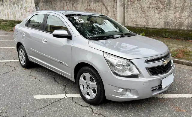 Carro Chevrolet Cobalt 2015 LT 1.8 8V (Flex)