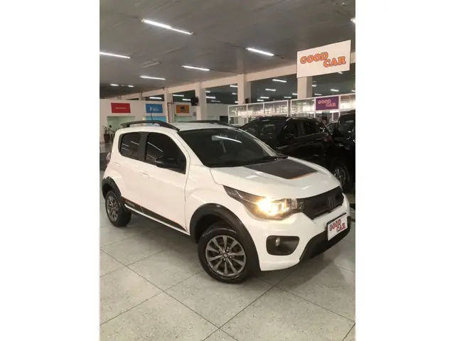 Carro Fiat Mobi 2025 Trekking 1.0