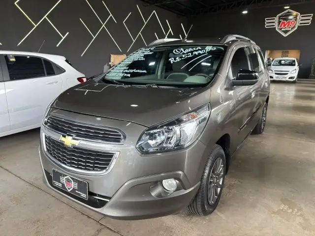 Carro Chevrolet Spin 2015 Advantage 5S 1.8 (Flex) (Aut)