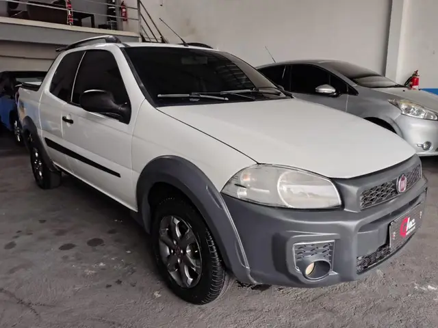 Carro Fiat Strada 2016 Working 1.4 (Flex) (Cabine Dupla)