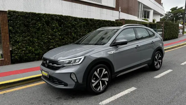 Carro Volkswagen Nivus 2024 Highline 200 TSI