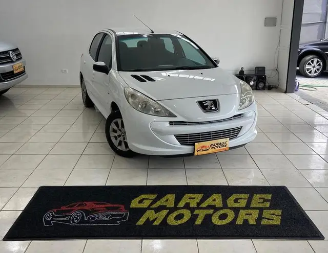 Carro Peugeot 207 2012 Hatch XR 1.4 8V (flex) 4p