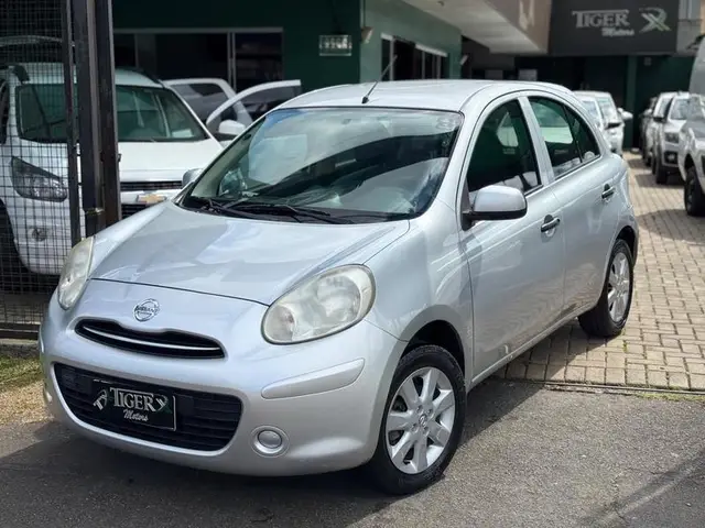 Carro Nissan March 2013 1.0 16V S (Flex)
