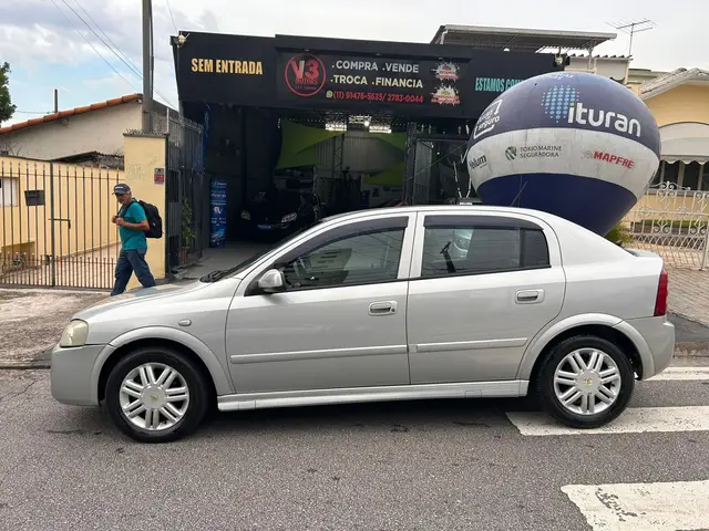 Carro Chevrolet Astra Hatch 2004 2.0 8V 4p