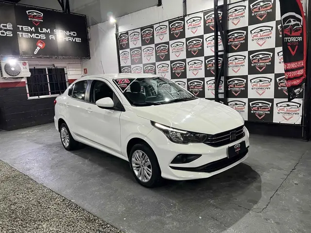 Carro Fiat Cronos 2023 Drive 1.3 (Flex) MT