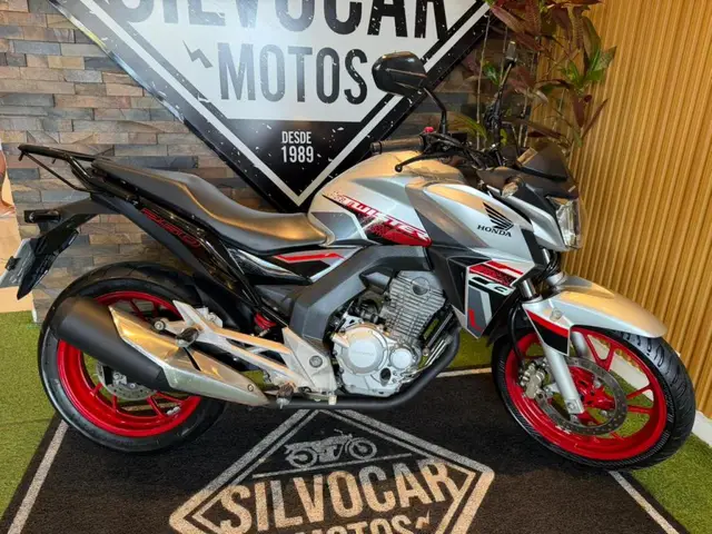 Moto Honda CB 250F Twister 2021 (CBS)