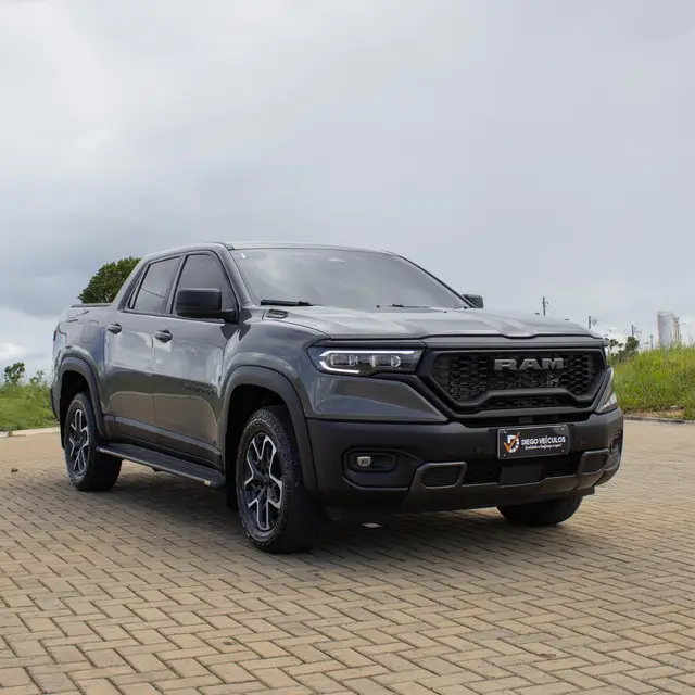 Carro Ram Rampage 2025 Rebel 2.2 Turbodiesel
