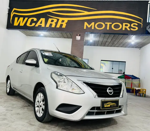 Carro Nissan Versa 2018 1.6 16V SV (Flex)
