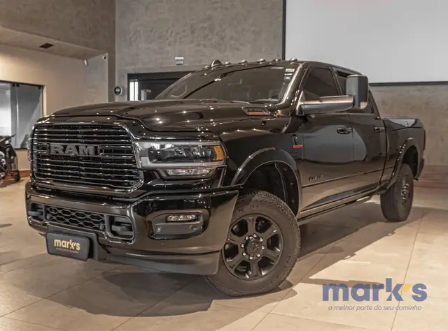 Carro Ram 3500 2022 Laramie Night Edition 6.7