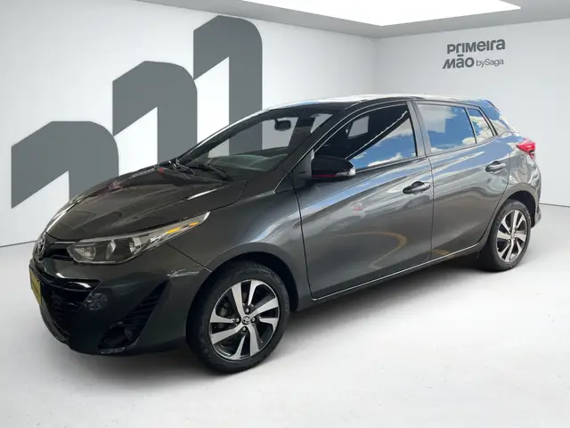 Carro Toyota Yaris 2021 1.5 S CVT (Flex)