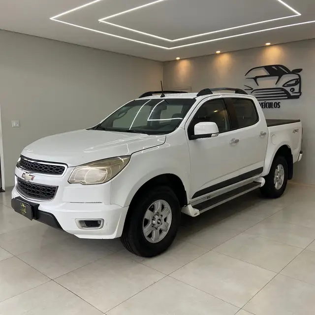 Carro Chevrolet S10 Cabine Dupla 2013 S10 2.8 CTDI LT 4WD (Cabine Dupla)