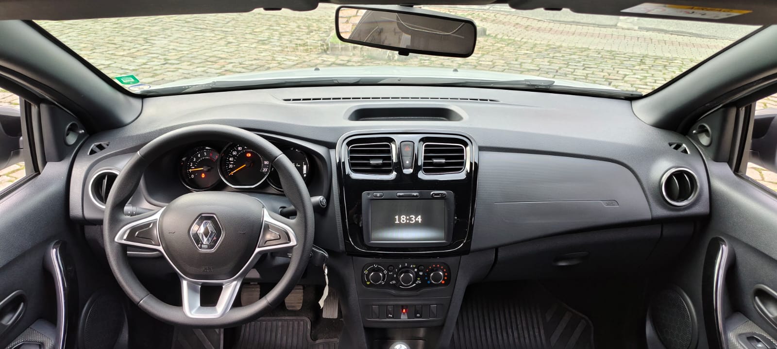 renault logan zen 1.0