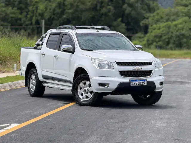 Carro Chevrolet S10 Cabine Dupla 2016 S10 2.5 ECOTEC SIDI LT (Cabine Dupla)