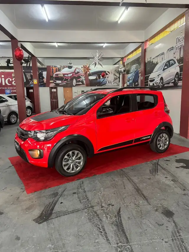 Carro Fiat Mobi 2025 Trekking 1.0